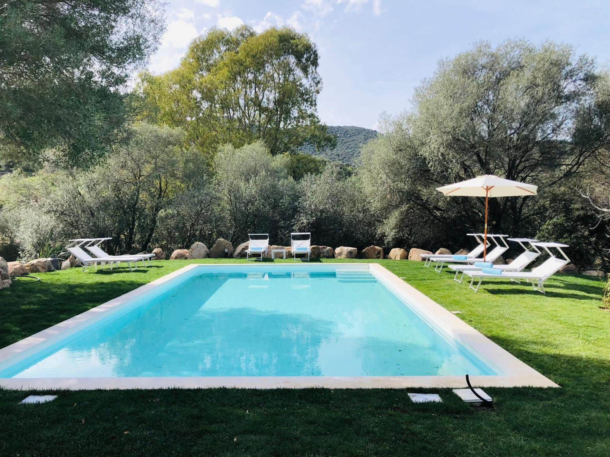 Апартаменты Stazzo San Teodoro Piscina Condivisa Экстерьер фото